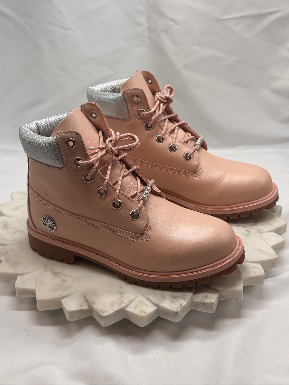 Timberland Women's Premium 6" WP Boots Sz Us 6 Light Pink Silver Collar EU 39